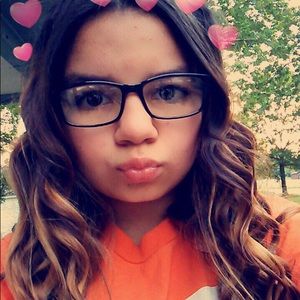 Meet your Posher, Violet